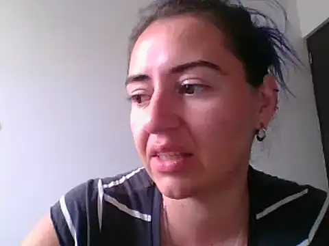  karlie kloss  online show from March 16, 2026, 6:34 pm