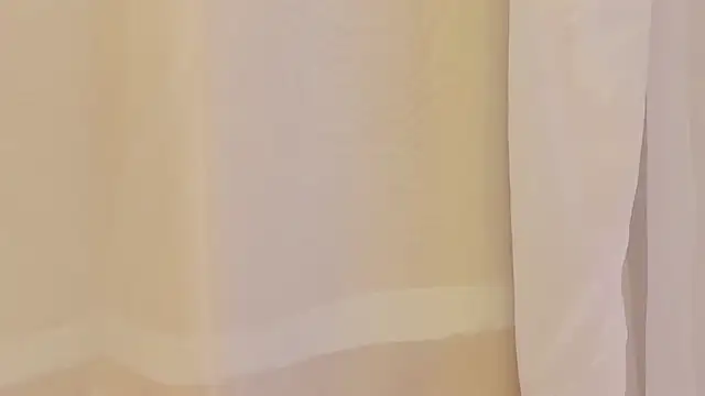 emaa lambert online show from January 14, 2026, 2:44 pm