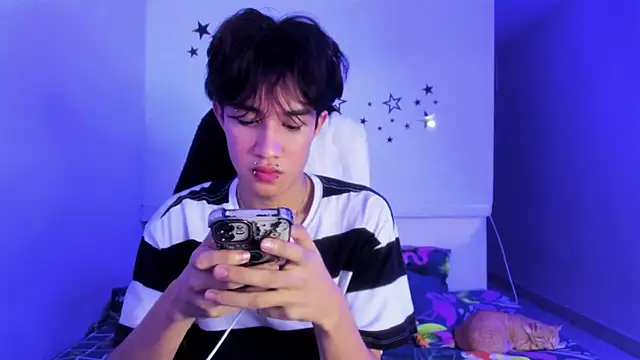 Snapshot of Johhan__Lee chatting on December 22, 2025, 3:36 am Johhan Lee online show from December 22, 2025, 3:36 am