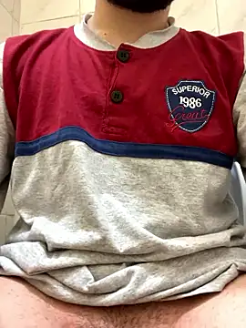 Snapshot of roland_alex1 chatting on January 9, 2026, 12:13 am roland alex1 online show from January 9, 2026, 12:13 am