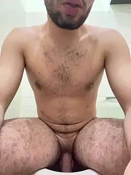 Snapshot of roland_alex1 chatting on March 16, 2026, 10:47 pm roland alex1 online show from March 16, 2026, 10:47 pm