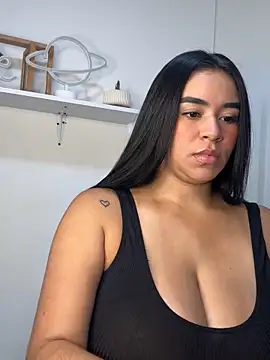 kristynmassey online show from September 11, 2025, 9:26 pm