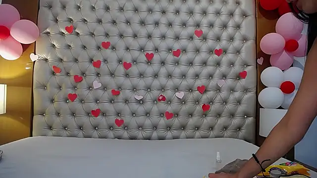 Snapshot of MegannMyerss chatting on February 23, 2025, 12:08 am MegannMyerss online show from February 23, 2025, 12:08 am