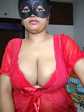 bigtitsqueen online show from July 2, 2026, 9:48 am
