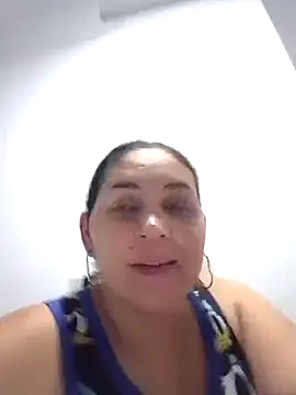 Snapshot of MirandaSoto chatting on February 19, 2025, 3:50 am MirandaSoto online show from February 19, 2025, 3:50 am