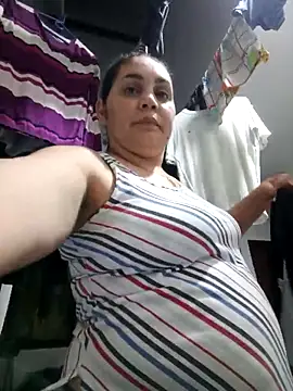 Snapshot of MirandaSoto chatting on March 19, 2025, 3:30 am MirandaSoto online show from March 19, 2025, 3:30 am