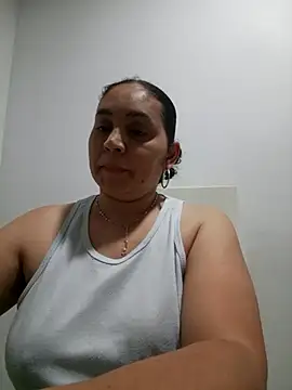 Snapshot of MirandaSoto chatting on October 24, 2025, 3:58 am MirandaSoto online show from October 24, 2025, 3:58 am