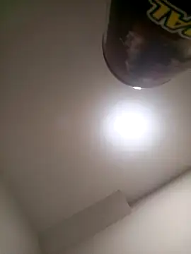 Snapshot of MirandaSoto chatting on November 23, 2025, 3:28 am MirandaSoto online show from November 23, 2025, 3:28 am