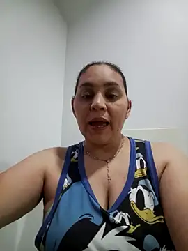 MirandaSoto online show from May 2, 2026, 4:06 am