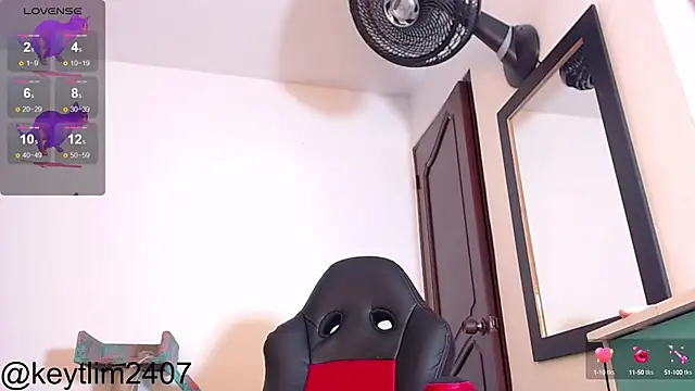 Snapshot of SweetAndrea_ss chatting on January 13, 2025, 11:30 am SweetAndrea ss online show from January 13, 2025, 11:30 am