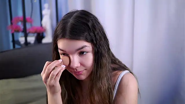 VeronaAppleberry online show from April 22, 2026, 1:19 am