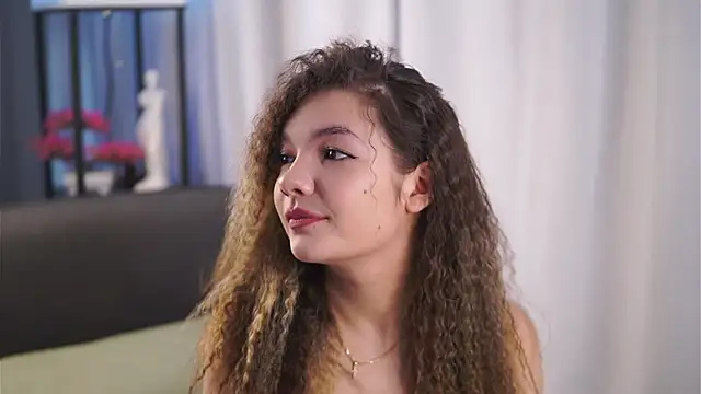 VeronaAppleberry online show from April 23, 2026, 1:07 am