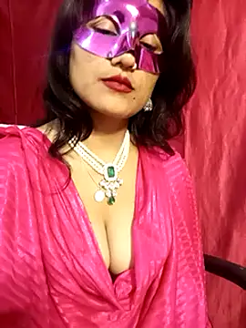 Snapshot of Stripy_Doll chatting on February 12, 2025, 7:56 pm Stripy Doll online show from February 12, 2025, 7:56 pm