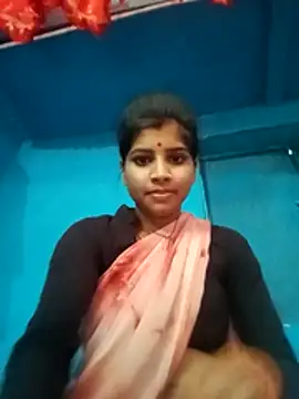Snapshot of Nisha_Cute chatting on May 9, 2026, 3:01 am Nisha Cute online show from May 9, 2026, 3:01 am