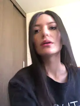 Snapshot of britny_clouds chatting on March 13, 2025, 4:23 pm britny clouds online show from March 13, 2025, 4:23 pm