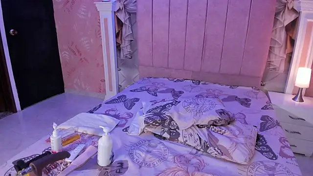 sheyla sweet18 online show from January 12, 2025, 3:07 am