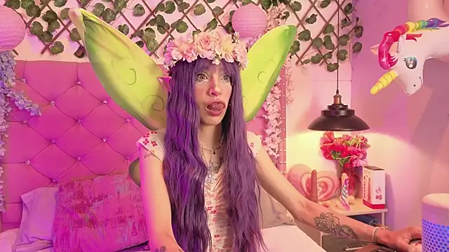 lauren evans96 online show from December 4, 2025, 4:11 am