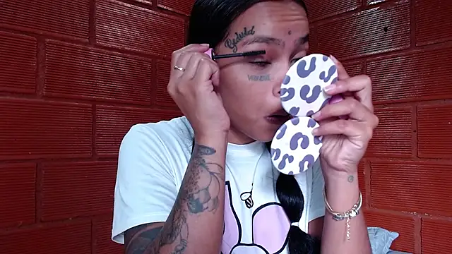 Snapshot of Priyalakshmi_ chatting on March 4, 2025, 2:10 pm Priyalakshmi online show from March 4, 2025, 2:10 pm