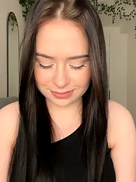  SweetCandyy online show from November 12, 2025, 7:35 pm