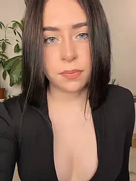  SweetCandyy online show from June 6, 2026, 8:24 pm