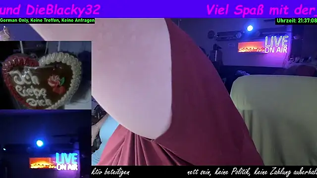 der alex38 online show from September 19, 2025, 7:36 pm