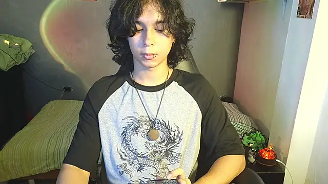 kairozz online show from March 8, 2025, 7:20 pm