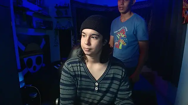 kairozz online show from October 27, 2025, 2:32 pm