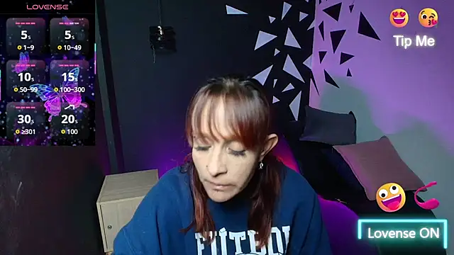 NatashaMason  online show from December 3, 2025, 11:52 am