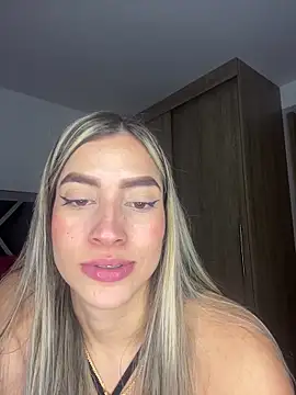 Issabela G1 online show from December 14, 2024, 9:18 am