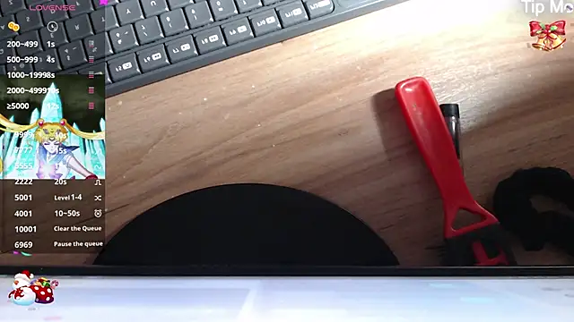 Snapshot of Helen_russo chatting on December 24, 2024, 5:34 pm Helen russo online show from December 24, 2024, 5:34 pm