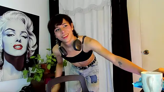 pixy 20 online show from December 31, 2024, 12:57 pm