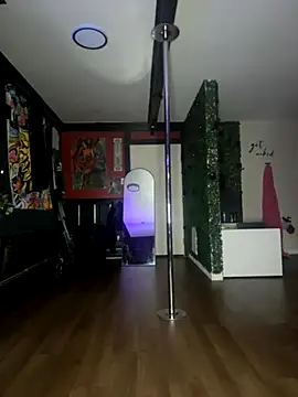 Snapshot of Luluof chatting on October 2, 2025, 9:38 am Luluof online show from October 2, 2025, 9:38 am