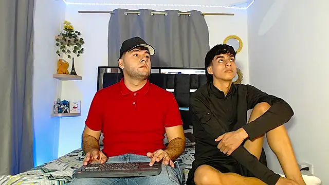 Valerio 22 online show from March 11, 2026, 8:37 pm