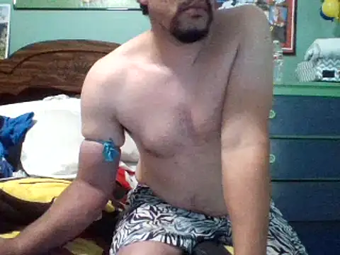 Curved4Pleasure online show from October 8, 2025, 7:33 pm