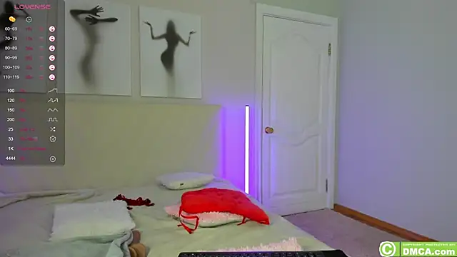 Snapshot of LikaKlint chatting on January 16, 2025, 11:04 am LikaKlint online show from January 16, 2025, 11:04 am