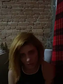 spacegirlll online show from February 23, 2026, 11:35 pm