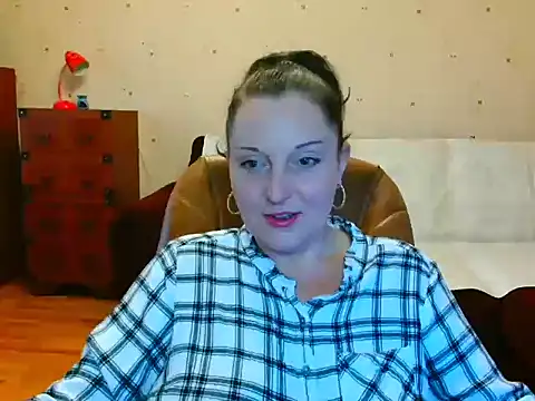 Alice3694 online show from February 10, 2025, 5:58 am