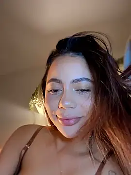Snapshot of Aryrosee chatting on April 2, 2026, 1:36 am Aryrosee online show from April 2, 2026, 1:36 am