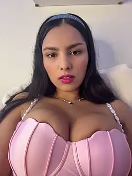 Snapshot of Maddy_Rouse_ chatting on March 9, 2025, 2:18 am Maddy Rouse online show from March 9, 2025, 2:18 am