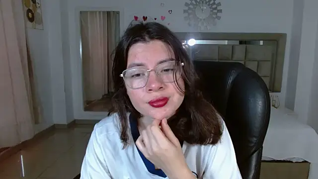 Snapshot of zoecruzz chatting on October 7, 2025, 3:09 pm zoecruzz online show from October 7, 2025, 3:09 pm