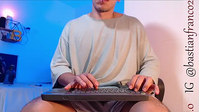 Snapshot of marc_ginale chatting on January 20, 2025, 4:54 am marc ginale online show from January 20, 2025, 4:54 am