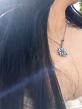  laina  online show from January 2, 2025, 3:19 pm