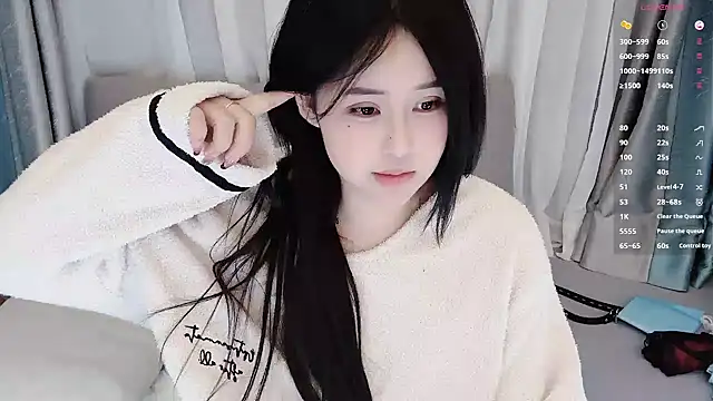 Snapshot of Fountain- chatting on February 13, 2025, 5:33 pm Fountain- online show from February 13, 2025, 5:33 pm