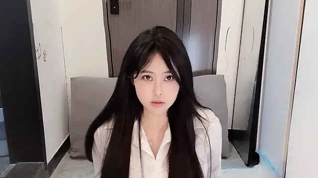 Snapshot of Fountain- chatting on February 17, 2025, 4:59 pm Fountain- online show from February 17, 2025, 4:59 pm