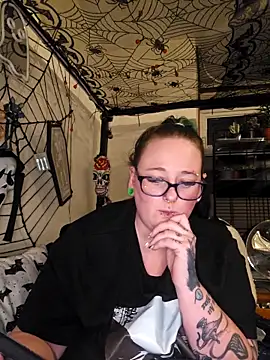 Snapshot of Bunny_Cummings chatting on November 9, 2025, 10:41 pm Bunny Cummings online show from November 9, 2025, 10:41 pm