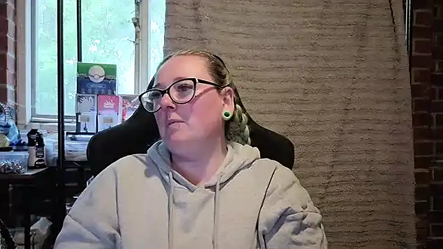 Bunny Cummings online show from May 16, 2026, 6:50 pm