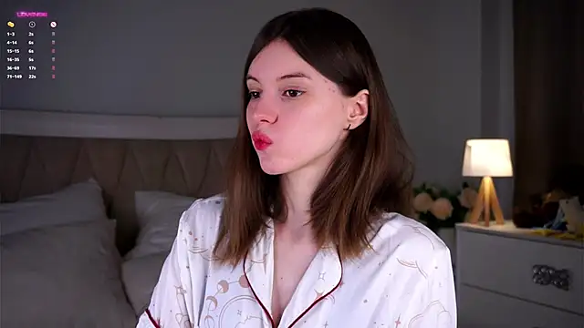 Snapshot of DarylBarks chatting on January 28, 2025, 1:08 am DarylBarks online show from January 28, 2025, 1:08 am