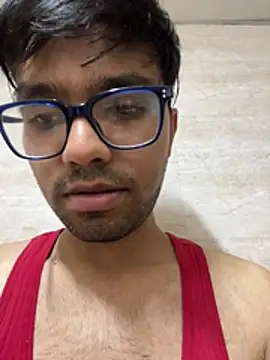 Snapshot of BoyzaraHatke chatting on May 3, 2026, 8:37 pm BoyzaraHatke online show from May 3, 2026, 8:37 pm