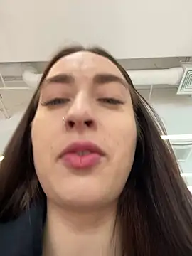 Holly Play online show from January 21, 2025, 9:13 am