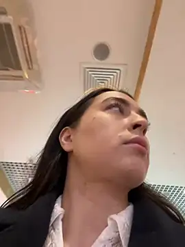 Holly Play online show from February 10, 2025, 9:04 am